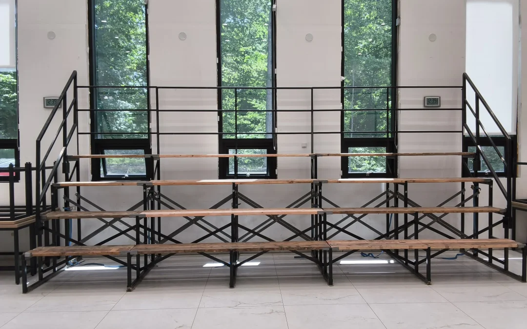 Bleacher Image 19