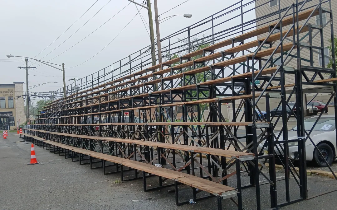 Bleacher Image 7